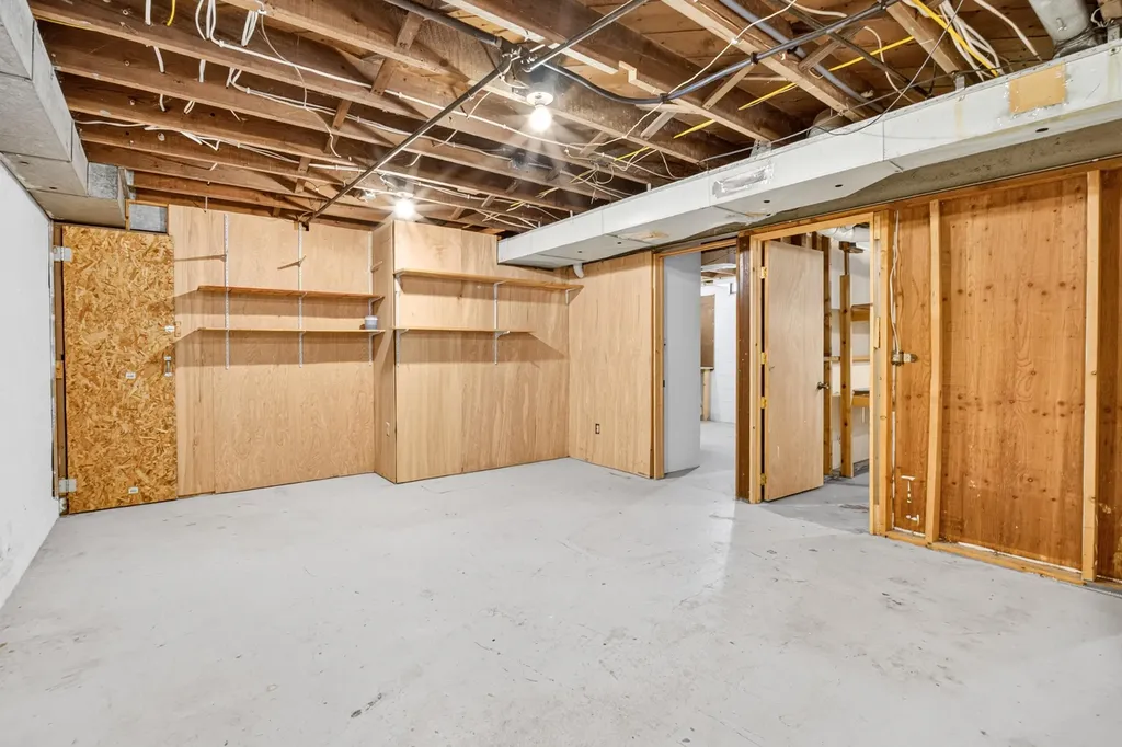 2433 E Main Street Kalamazoo Charter Township MI 49048