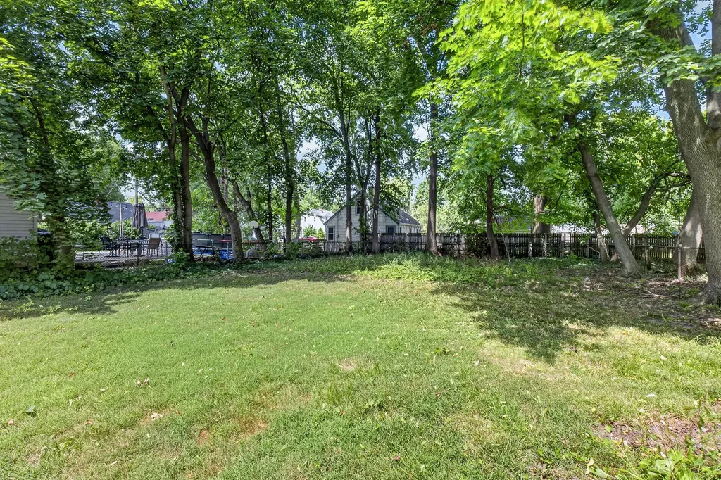 2433 E Main Street Kalamazoo Charter Township MI 49048