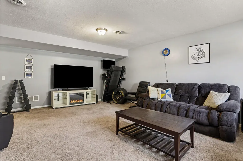 2662 Jolly Roger Drive Wayland Township MI 49348