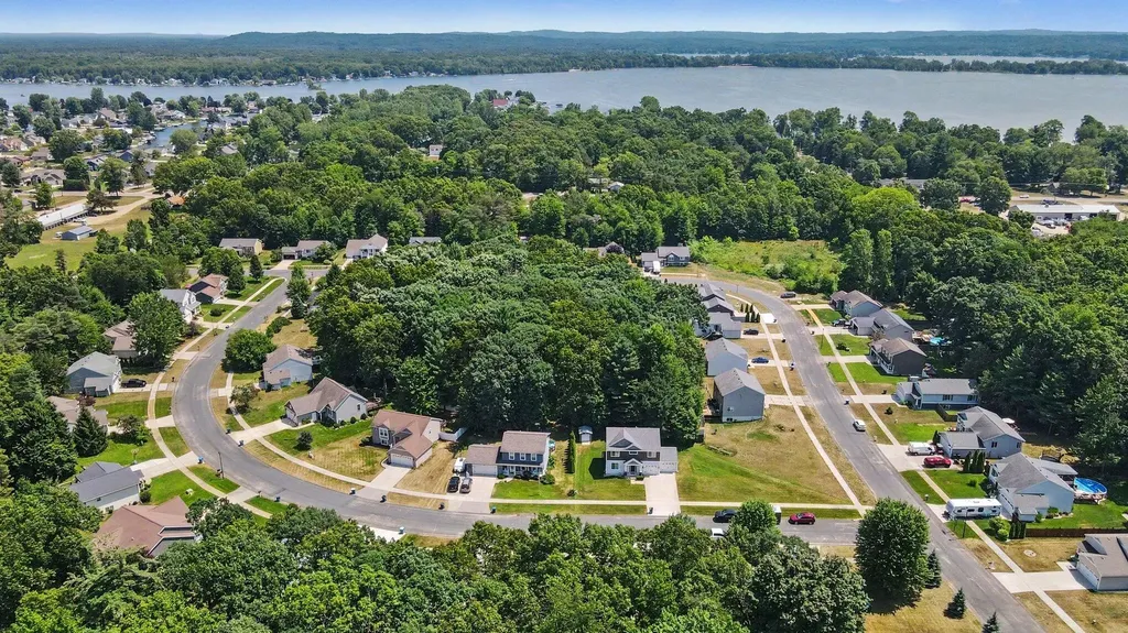 2662 Jolly Roger Drive Wayland Township MI 49348