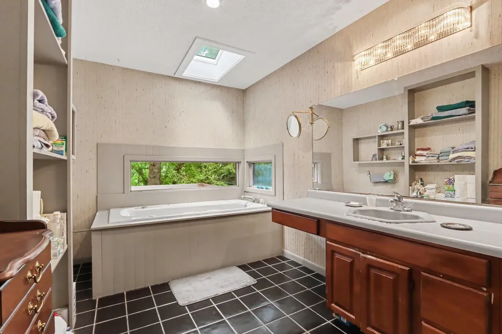 9808 Oak Forest Circle Oshtemo Charter Township MI 49009