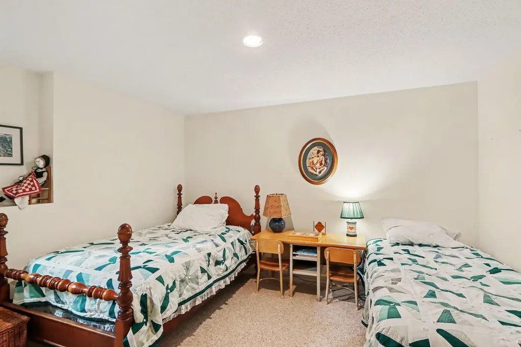 9808 Oak Forest Circle Oshtemo Charter Township MI 49009