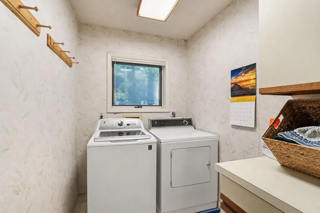 9808 Oak Forest Circle Oshtemo Charter Township MI 49009