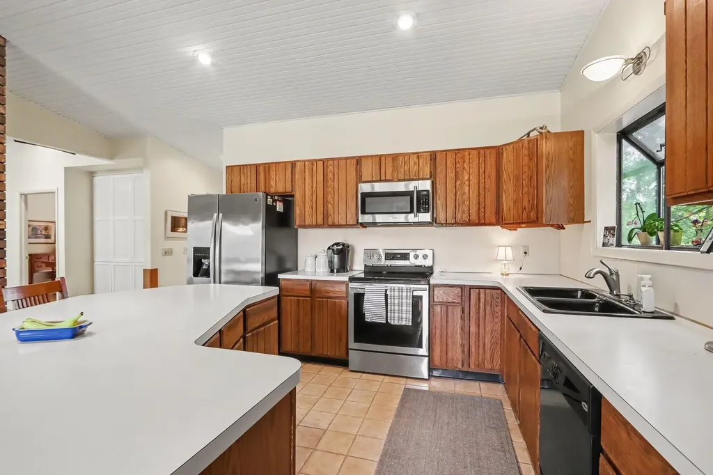 9808 Oak Forest Circle Oshtemo Charter Township MI 49009