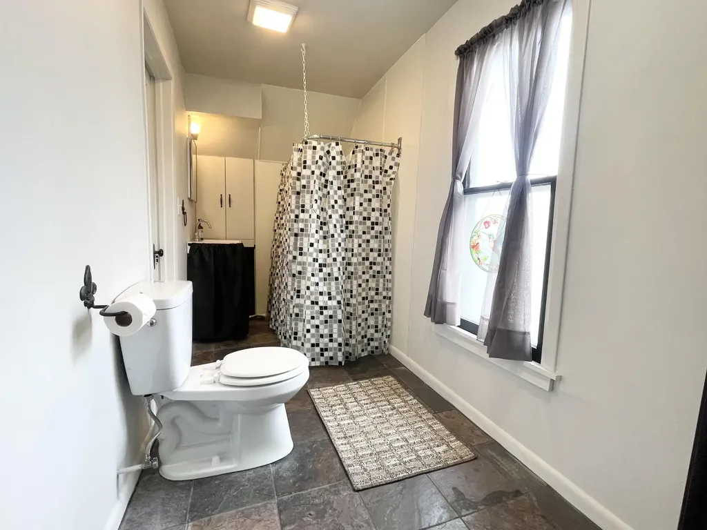 1411 E Stockbridge Kalamazoo City MI 49001