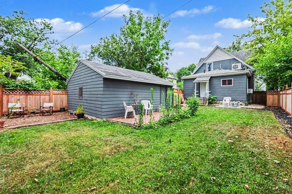1411 E Stockbridge Kalamazoo City MI 49001