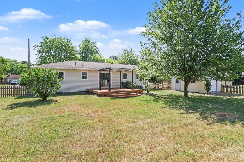 8546 Dolphin Street Portage City MI 49024