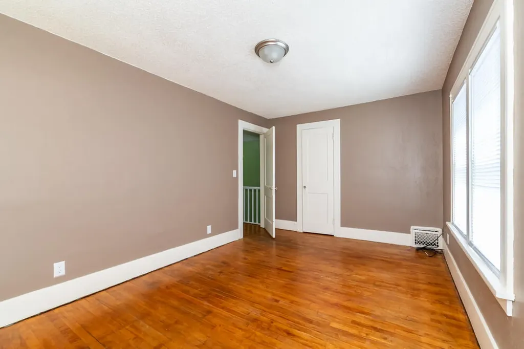 1112 Washburn Avenue Kalamazoo Charter Township MI 49048