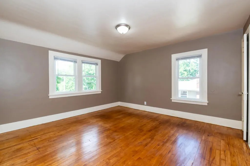 1112 Washburn Avenue Kalamazoo Charter Township MI 49048