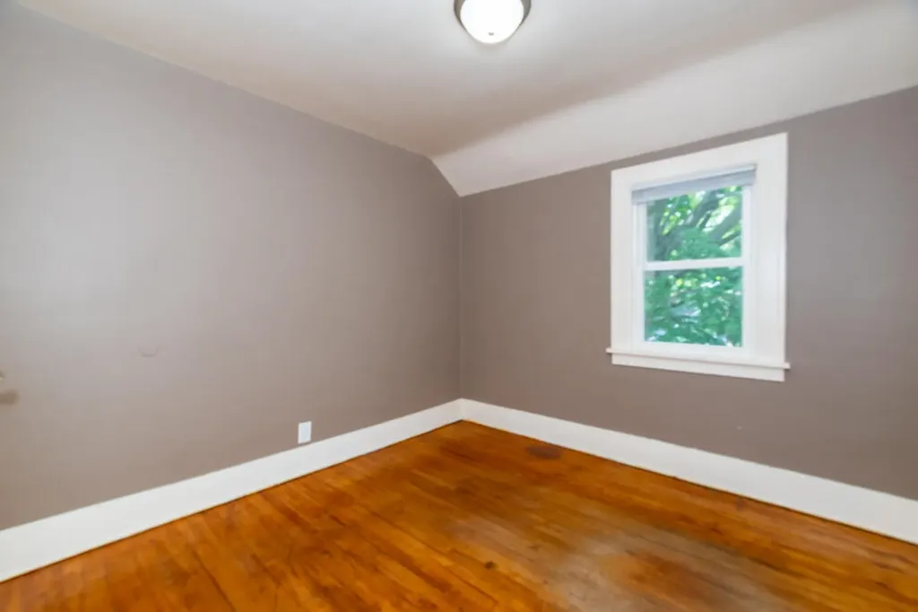 1112 Washburn Avenue Kalamazoo Charter Township MI 49048