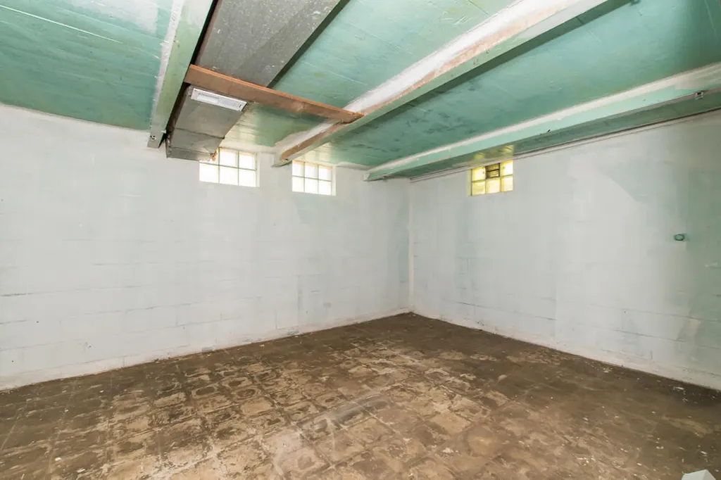 1112 Washburn Avenue Kalamazoo Charter Township MI 49048