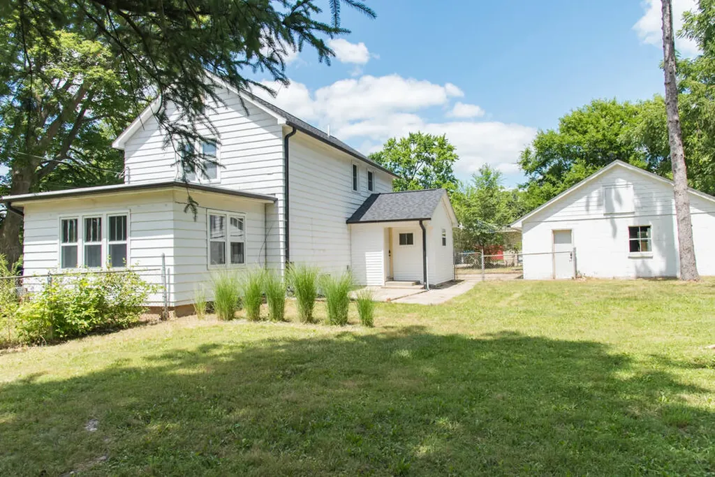 1112 Washburn Avenue Kalamazoo Charter Township MI 49048
