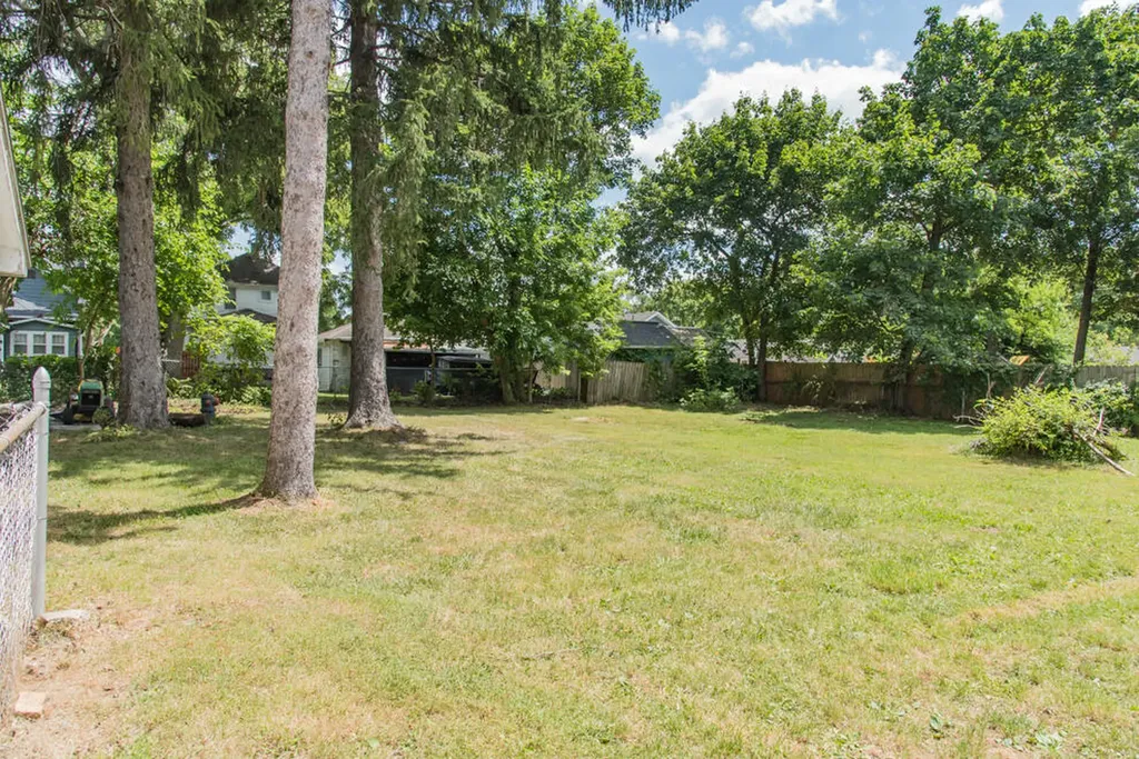 1112 Washburn Avenue Kalamazoo Charter Township MI 49048
