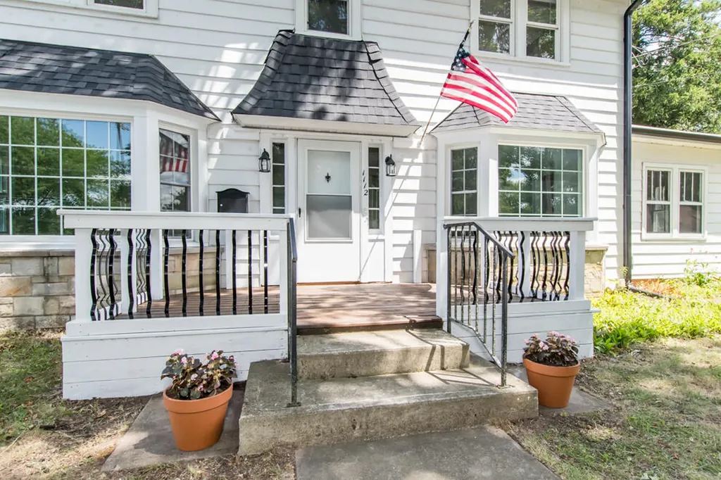 1112 Washburn Avenue Kalamazoo Charter Township MI 49048
