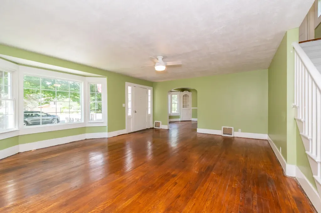 1112 Washburn Avenue Kalamazoo Charter Township MI 49048