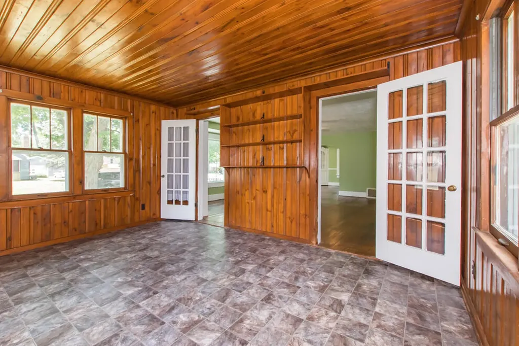 1112 Washburn Avenue Kalamazoo Charter Township MI 49048
