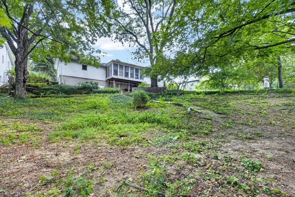 118 S Lauderdale Drive Kalamazoo Charter Township MI 49006