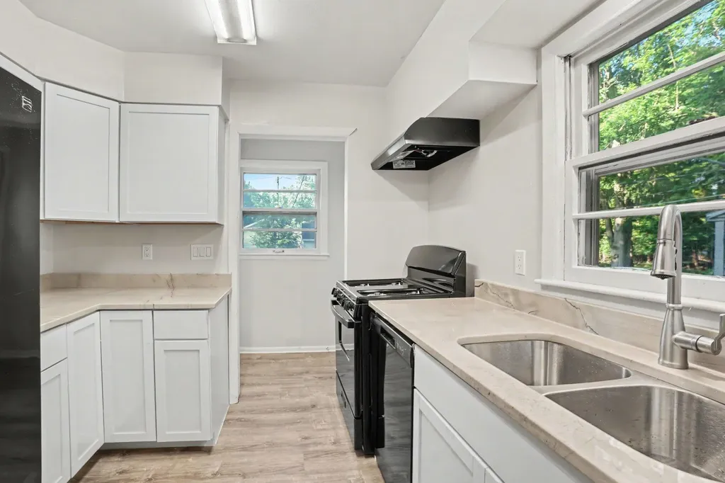 601 Marcelletti Avenue Paw Paw Village MI 49079