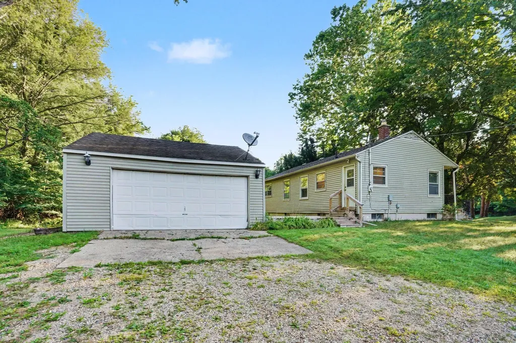 601 Marcelletti Avenue Paw Paw Village MI 49079