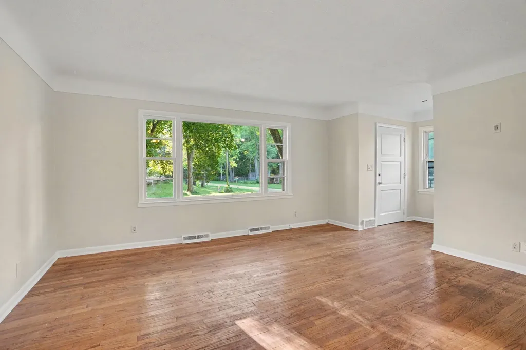 601 Marcelletti Avenue Paw Paw Village MI 49079