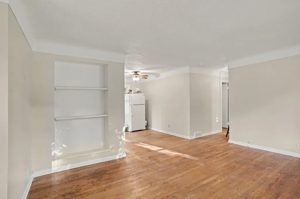 601 Marcelletti Avenue Paw Paw Village MI 49079