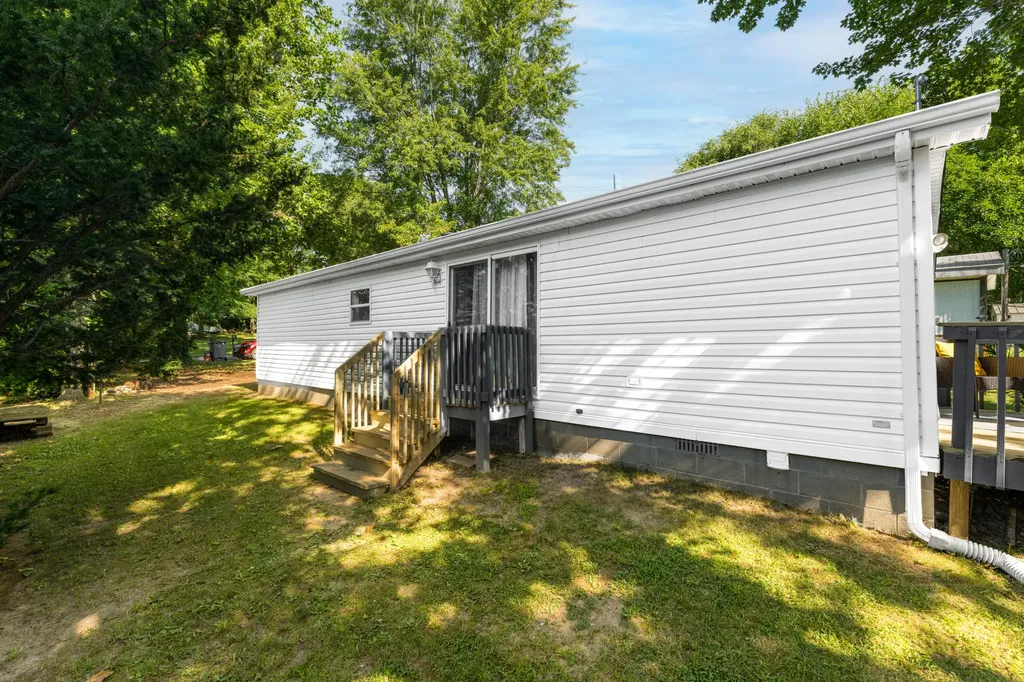 54565 Adams Avenue Silver Creek Township MI 49111