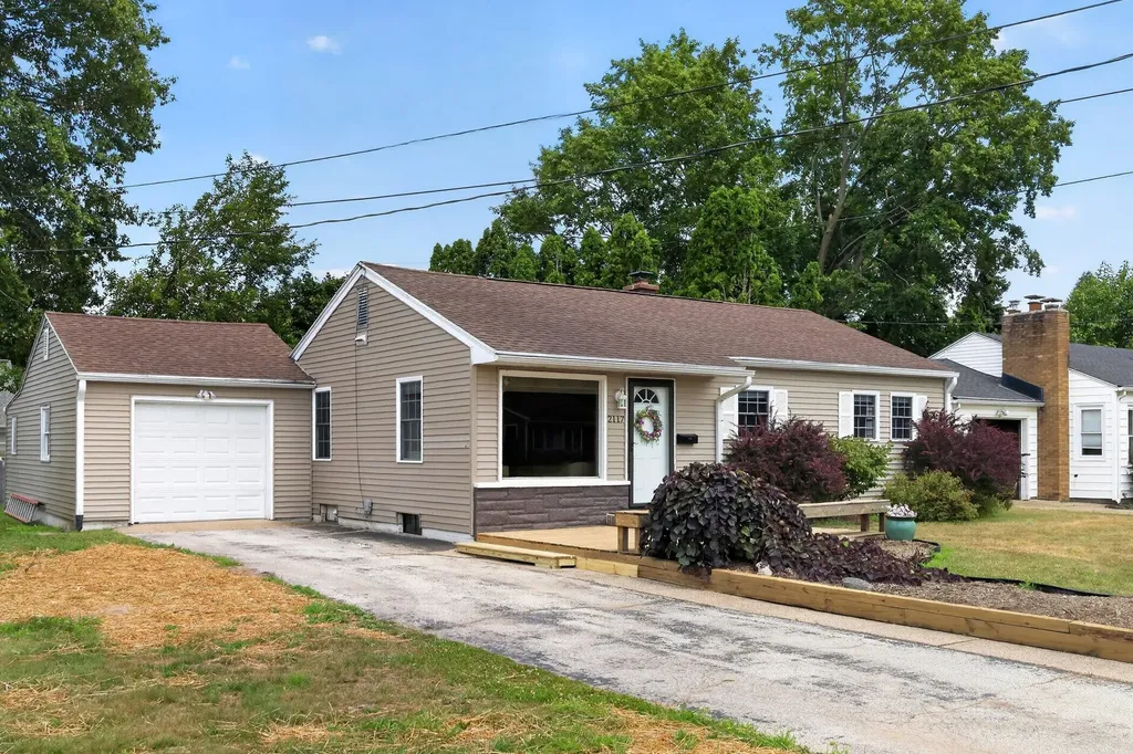 2117 Dorchester Avenue Kalamazoo City MI 49001