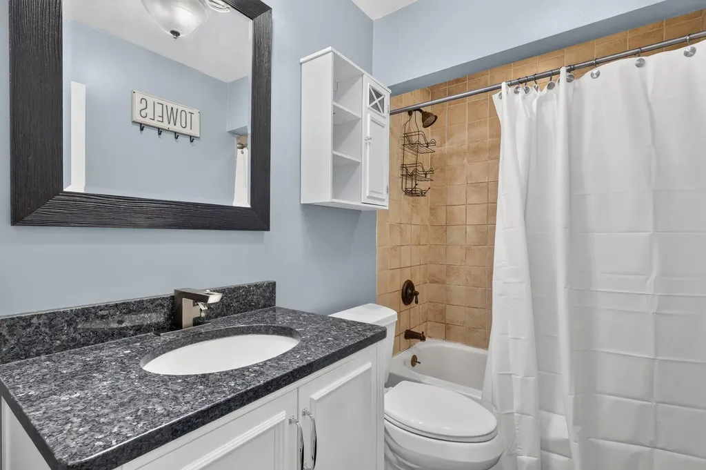 2117 Dorchester Avenue Kalamazoo City MI 49001