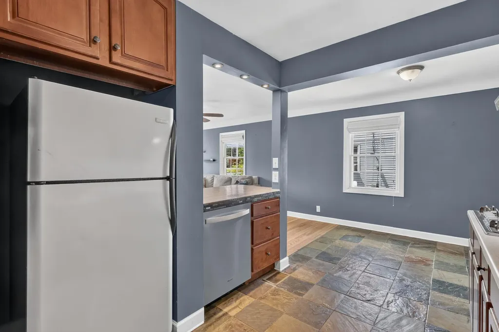 2117 Dorchester Avenue Kalamazoo City MI 49001