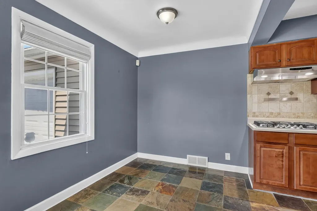 2117 Dorchester Avenue Kalamazoo City MI 49001