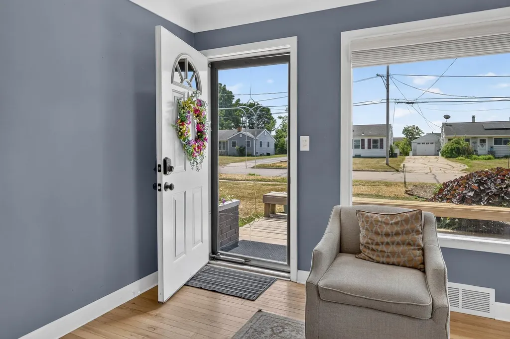 2117 Dorchester Avenue Kalamazoo City MI 49001