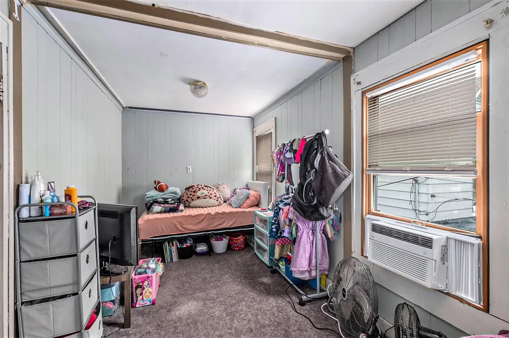 914 Courtney Street NW Grand Rapids City MI 49504