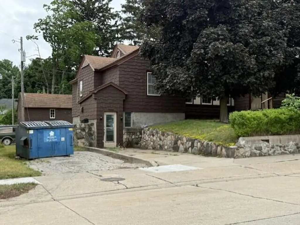 220 S State Street Hart City MI 49420