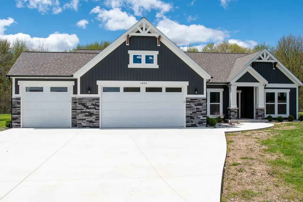 1885 Shaw Road Casnovia Township MI 49303