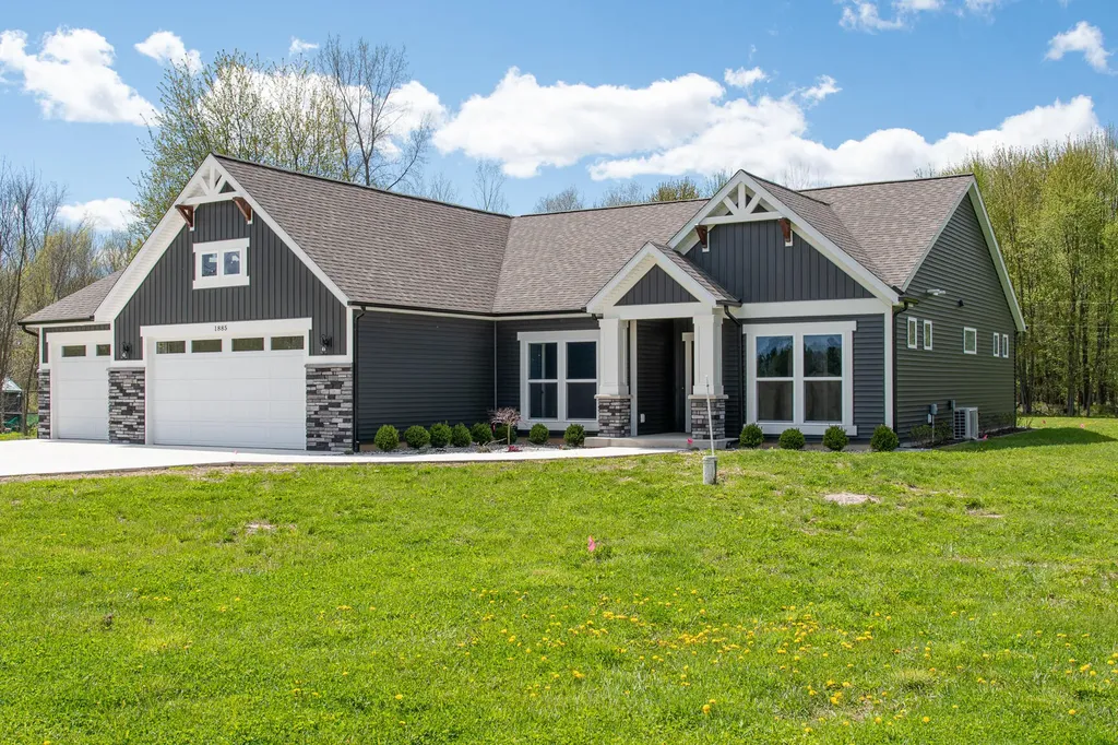 1885 Shaw Road Casnovia Township MI 49303