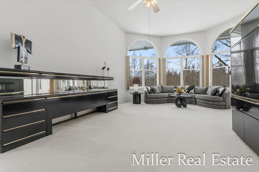 660 Indian Hills Drive Hastings Charter Township MI 49058