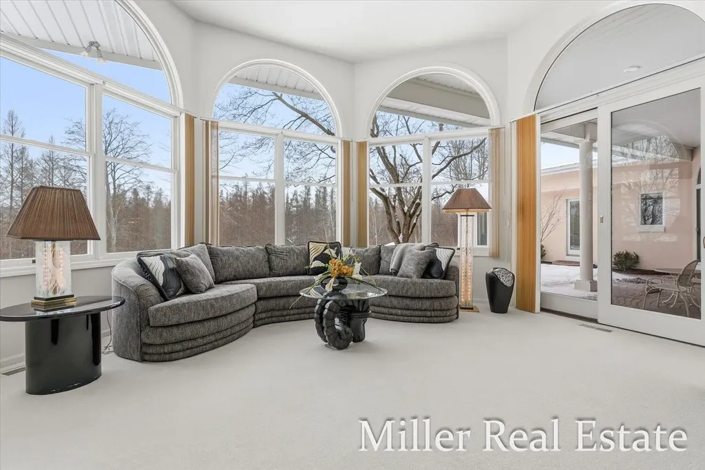 660 Indian Hills Drive Hastings Charter Township MI 49058