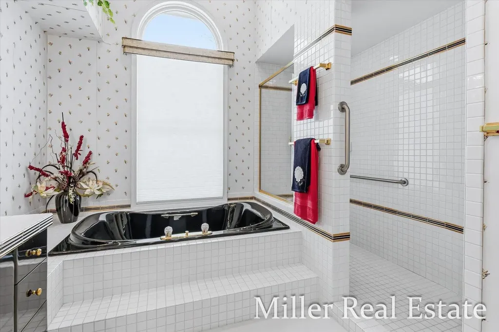 660 Indian Hills Drive Hastings Charter Township MI 49058