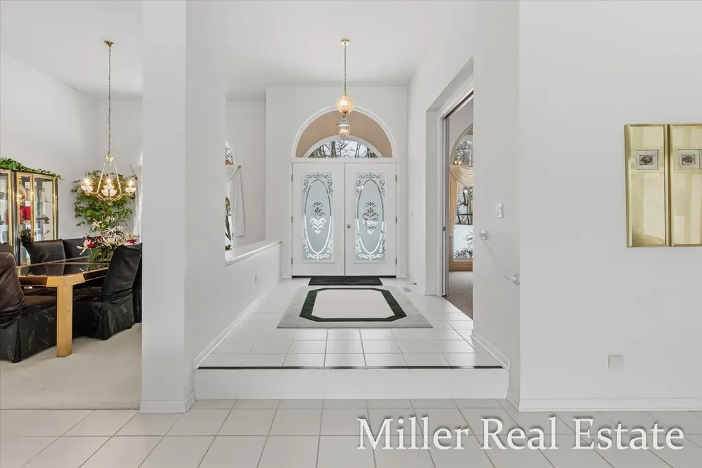 660 Indian Hills Drive Hastings Charter Township MI 49058