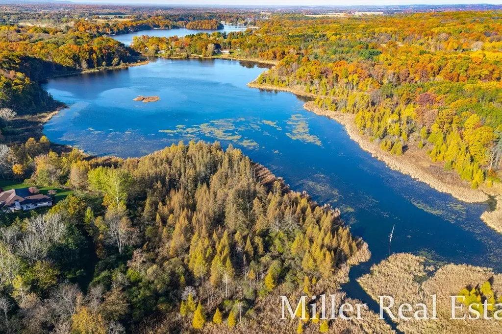 660 Indian Hills Drive Hastings Charter Township MI 49058