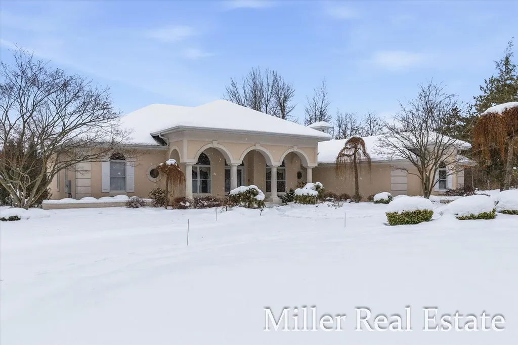 660 Indian Hills Drive Hastings Charter Township MI 49058