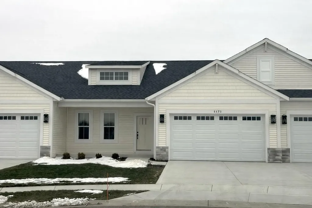 6439 Railbridge Court SE Caledonia Township MI 49316