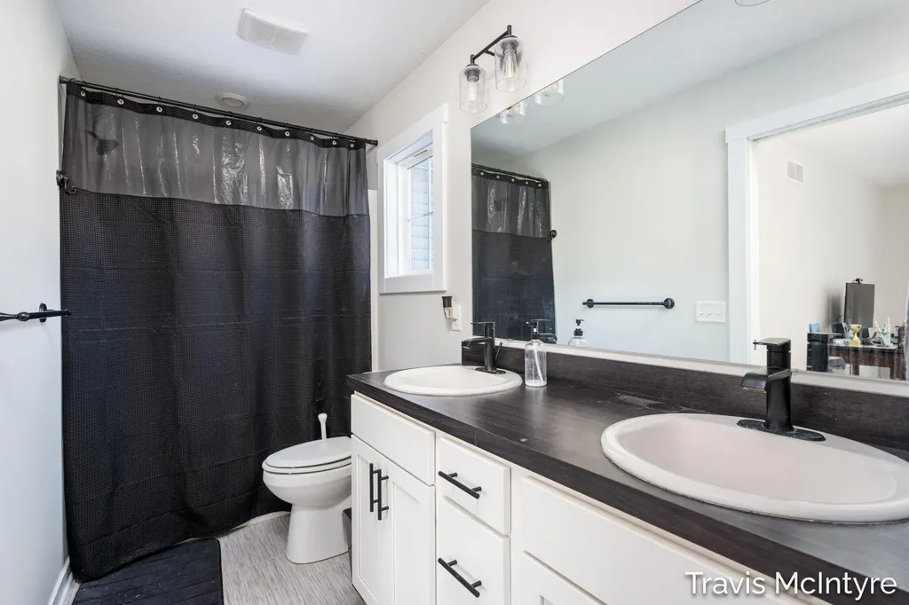 446 Windchime Drive NE Plainfield Charter Township MI 49321