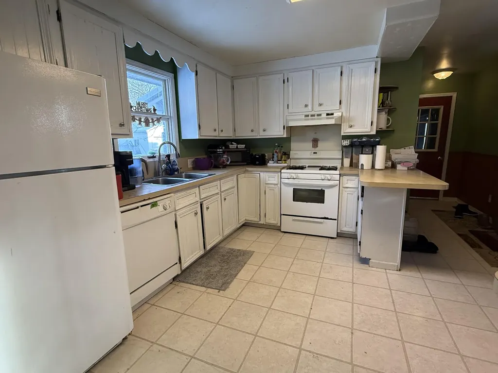 236 W Main Street Vermontville Village MI 49096