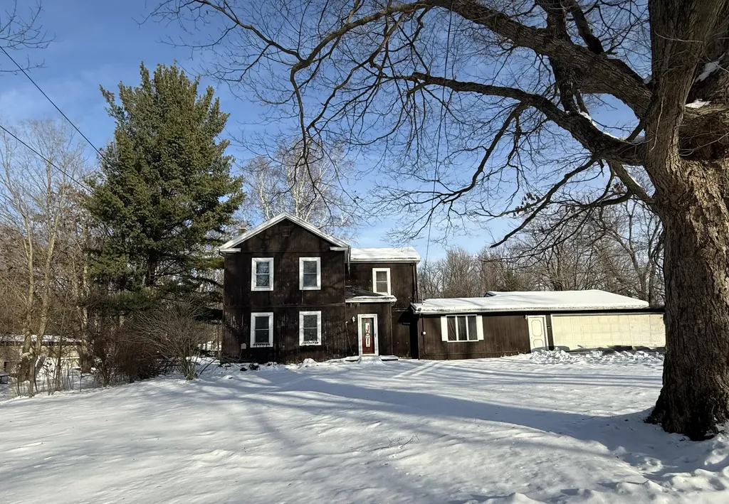 236 W Main Street Vermontville Village MI 49096
