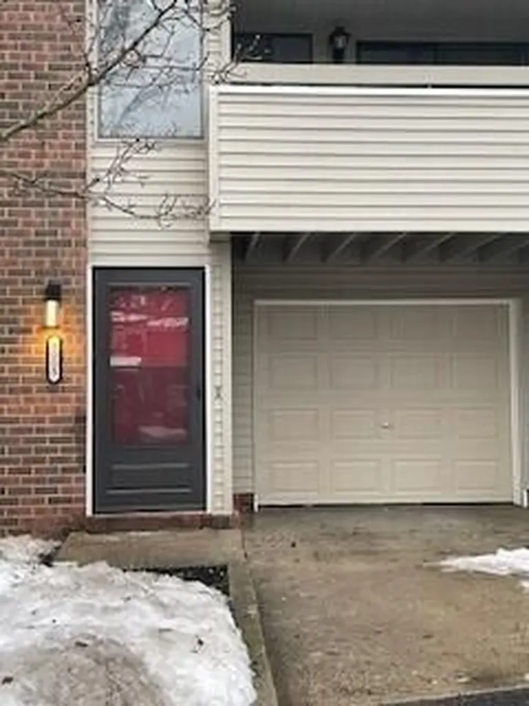 3005 Chapshire Drive SE Cascade Charter Township MI 49546