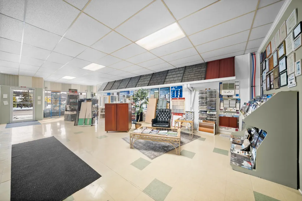 3955 W River Drive NE Plainfield Charter Township MI 49321