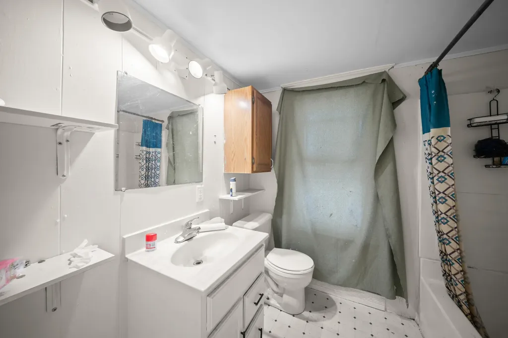 3955 W River Drive NE Plainfield Charter Township MI 49321
