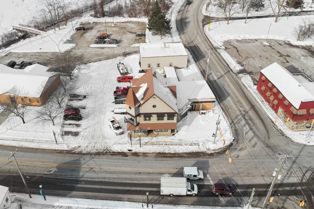 3955 W River Drive NE Plainfield Charter Township MI 49321