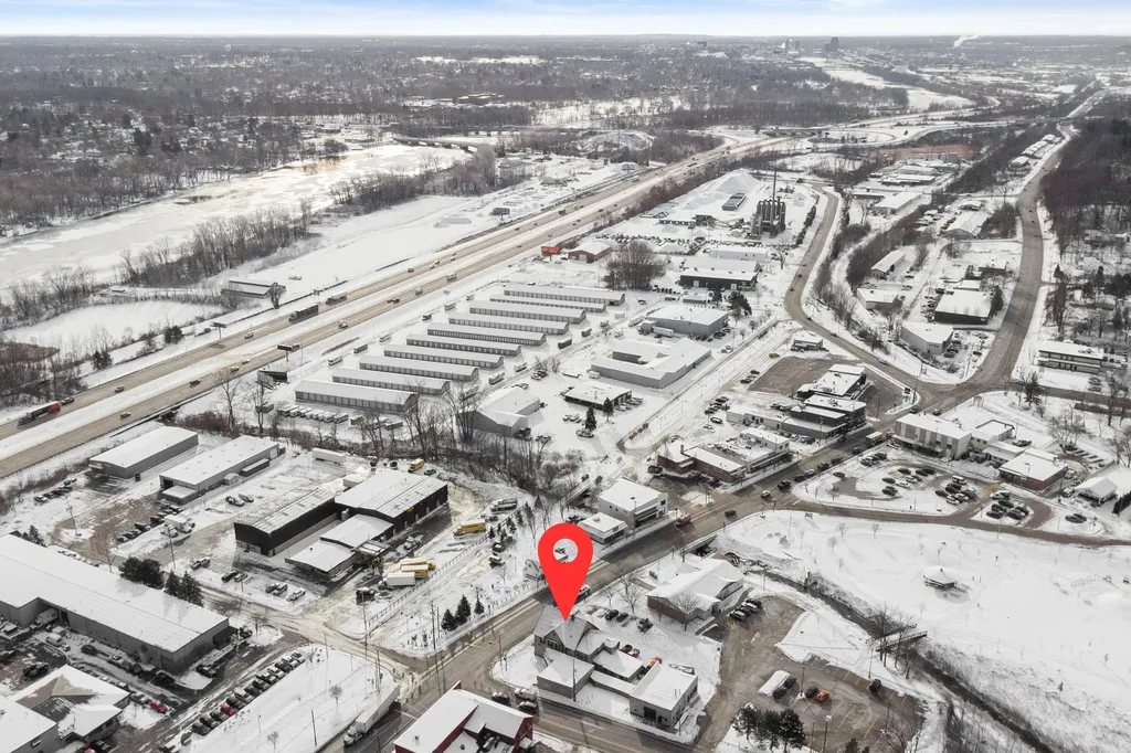3955 W River Drive NE Plainfield Charter Township MI 49321